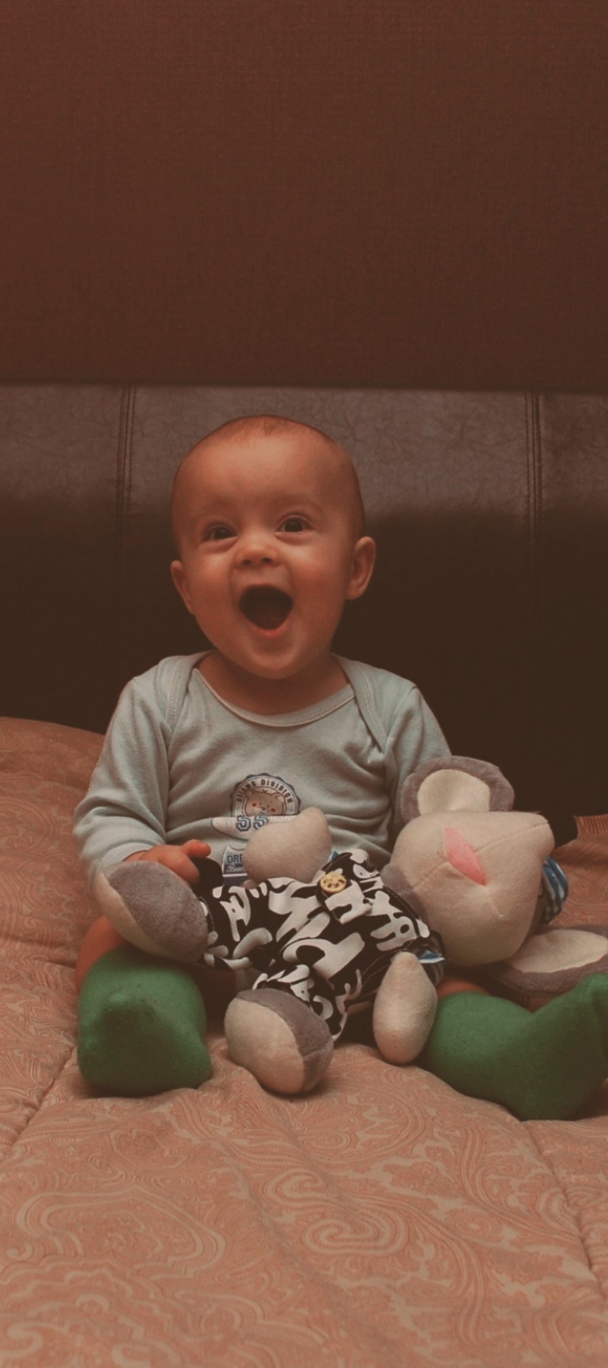 The moment FLOWOLF started — a child playing, the reason behind our first app
